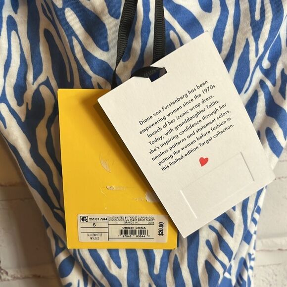 Women’s NWT DIANE VON FURSTENBERG BLUE ZEBRA PRINT CAMI TOP S, AND SKIRT XS SET - Picture 14 of 16